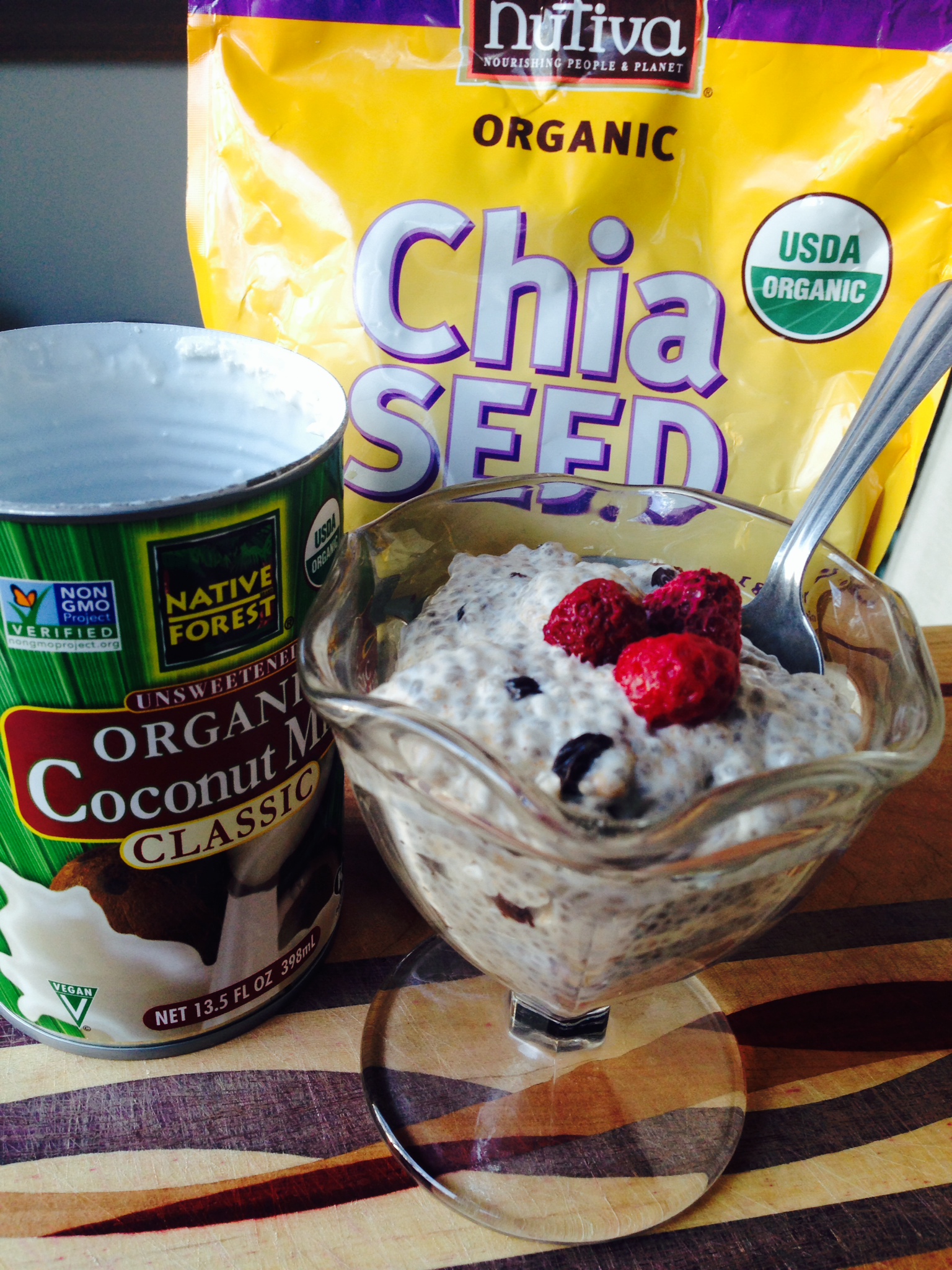 Cinnamon Currant Chia Seed Pudding Ingredients
